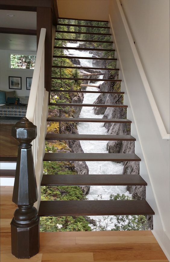 Deine Treppe sieht langweilig aus? Schau Dir hier 16 tolle Aufpimp-Ideen für die Treppe an!