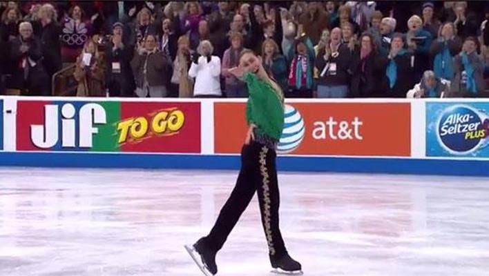 Der olympische Eiskunstläufer führt Riverdance am Eis vor – und bekommt dafür Standing Ovations!