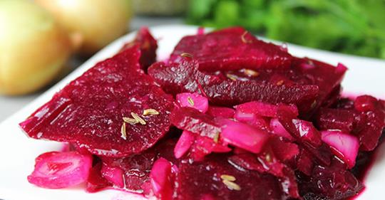 Rote Bete Salat – die leckere und schnell zubereitete Vitaminbombe