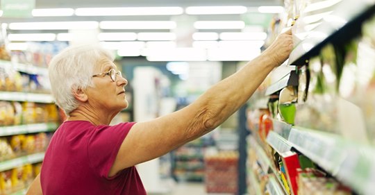 Wegen Coronavirus: Supermärkte starten Service für Senioren