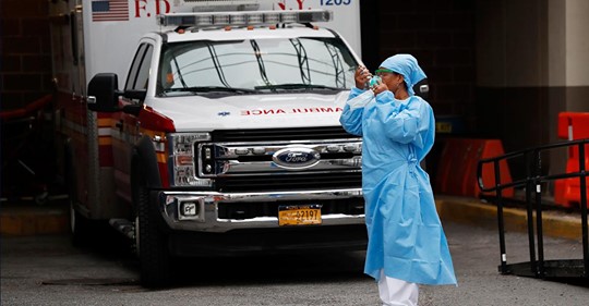 'Nur Schreie und Schluchzen': New Yorker Krankenschwester spricht über Corona-Horror