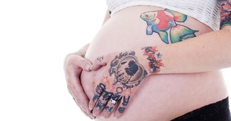 Ist ein Tattoo in der Schwangerschaft wirklich eine gute Idee?