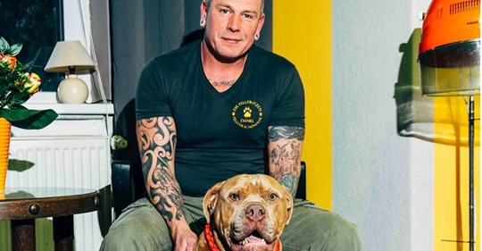 Deutschlands erster Friseursalon für Mensch und Hund: Hier kriegt jeder sein Fell weg